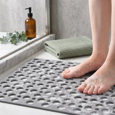 Non-Slip Shower Mat with Suction Cups & Drainage | Zhoma